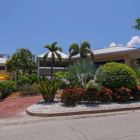 Sea Breeze, Studio 510, Beach Steps Away!+Pool+Wifi Раскин Экстерьер фото